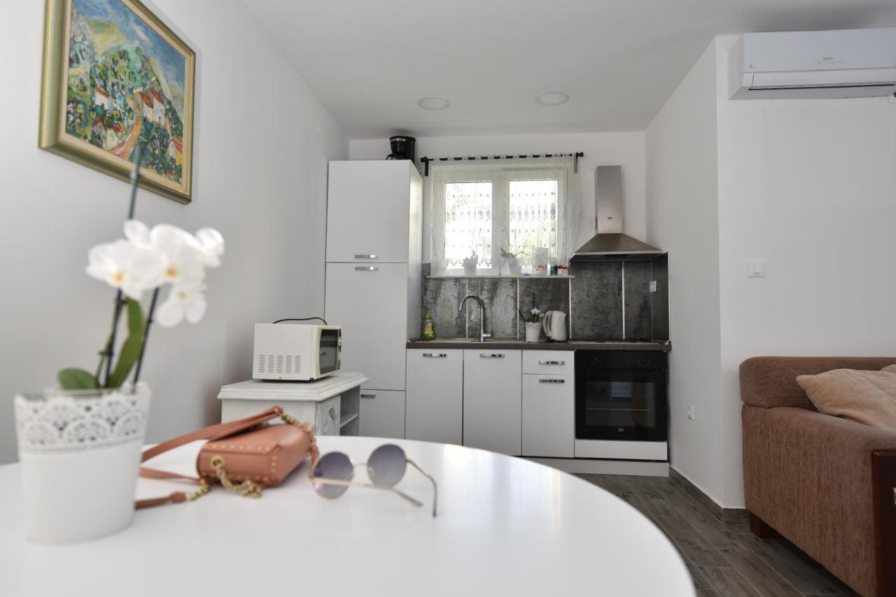 Apartments Pralas Mokošica Exteriör bild