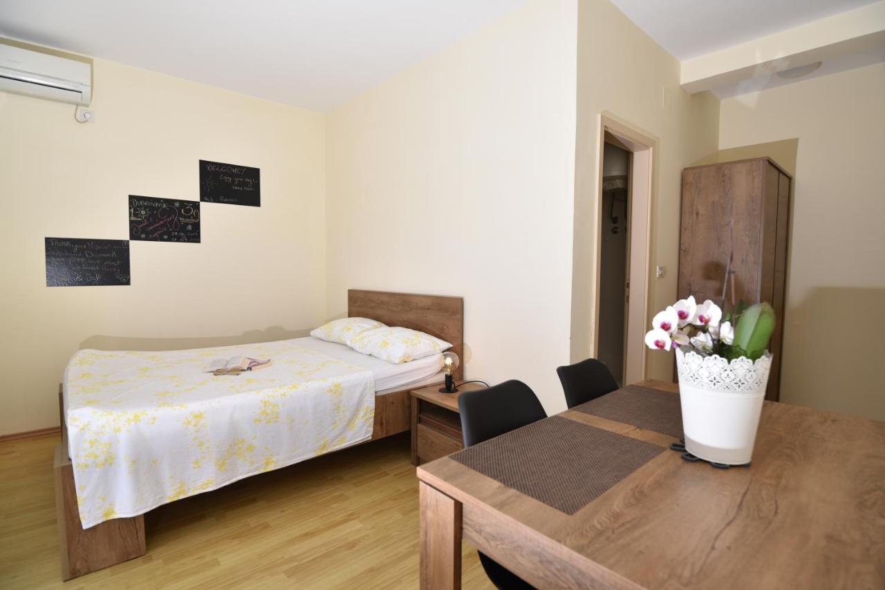 Apartments Pralas Mokošica Exteriör bild