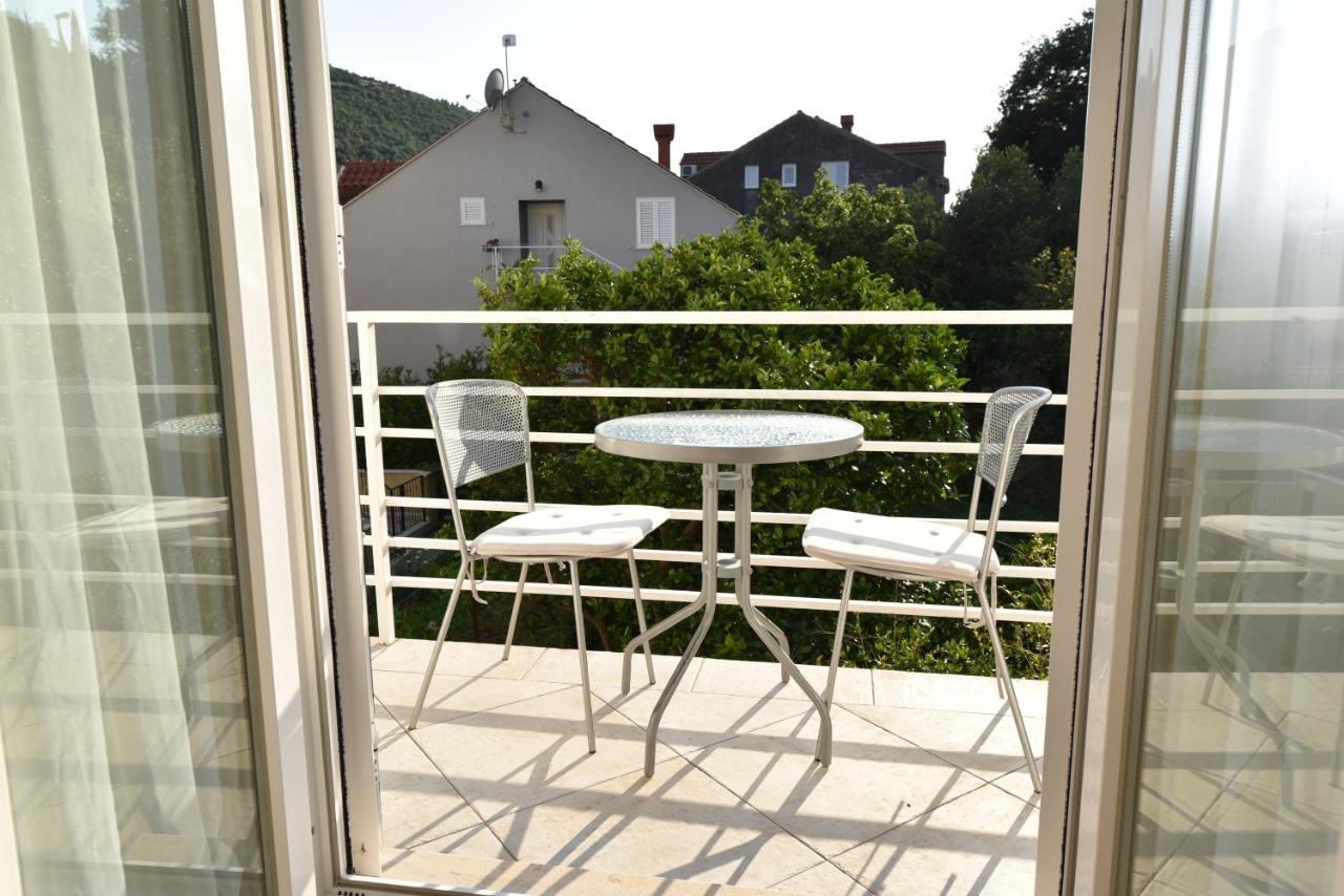 Apartments Pralas Mokošica Exteriör bild