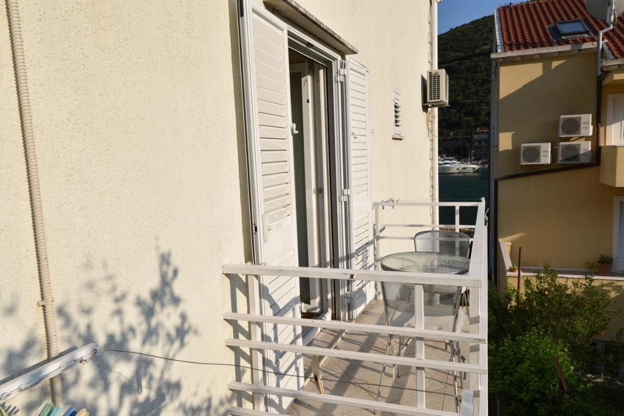 Apartments Pralas Mokošica Exteriör bild
